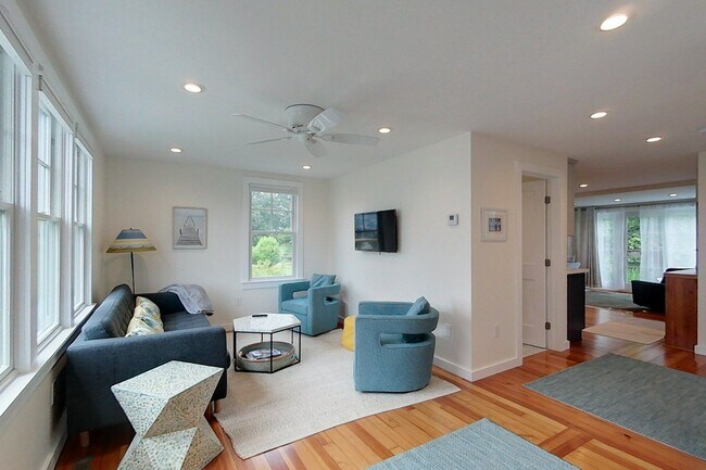 Photo - 23 Warren Ave