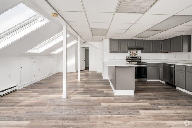 Building Photo - 19 Weeks Ln Unit 2 Rental