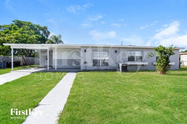 Photo - 990 Badger Dr NE