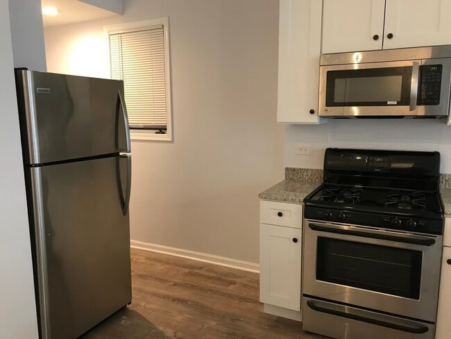 Building Photo - 2447 W Polk St Unit 1