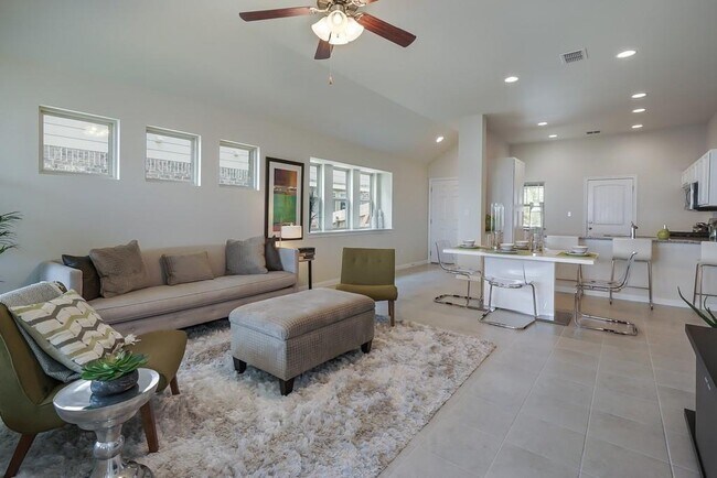Photo - 681 Nautical Lp