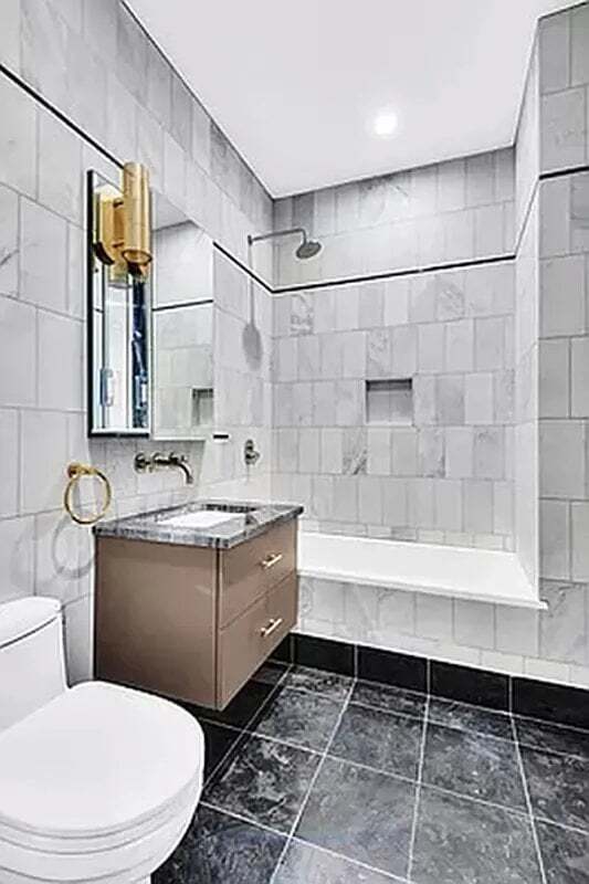 Photo - 121 E 37th St Unit 3A