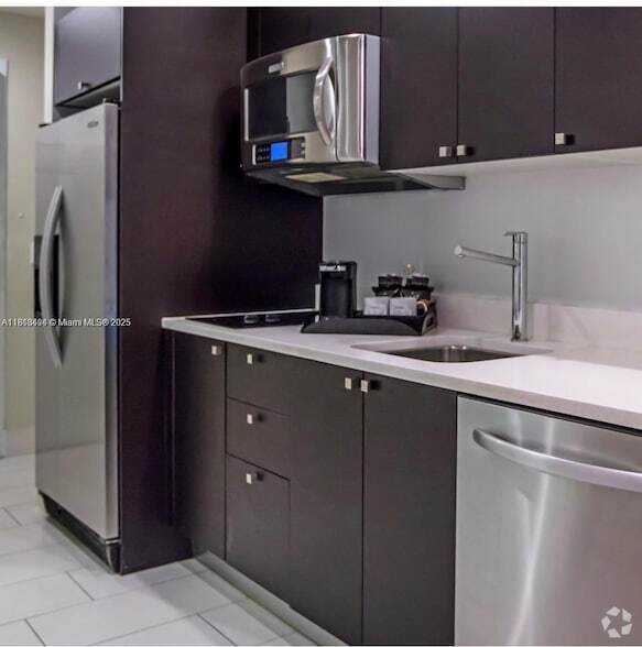 Building Photo - 5300 NW 87th Ave Unit 1507 Rental
