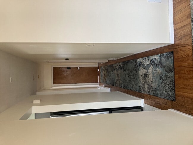 Photo - 920 Hampden St Unit B
