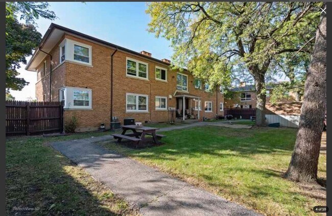 Photo - 1345 S Mannheim Rd