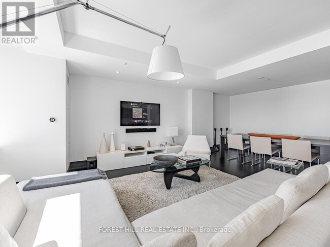 Photo - 2 Avenue Rd Unité 1105