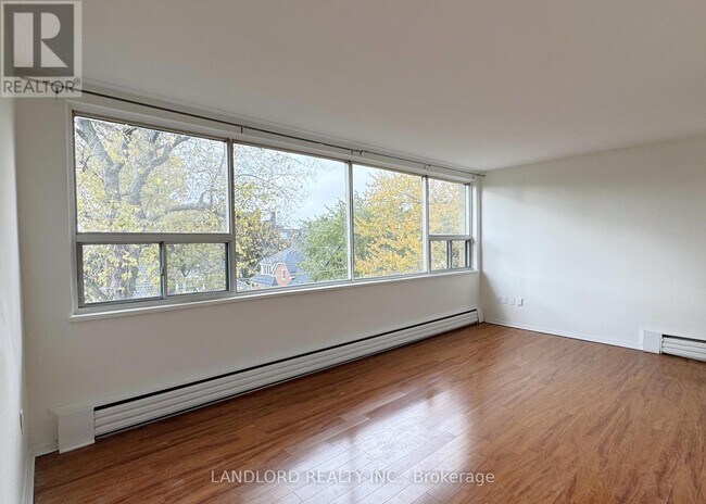 Photo - 140 Springhurst Ave Unité 42