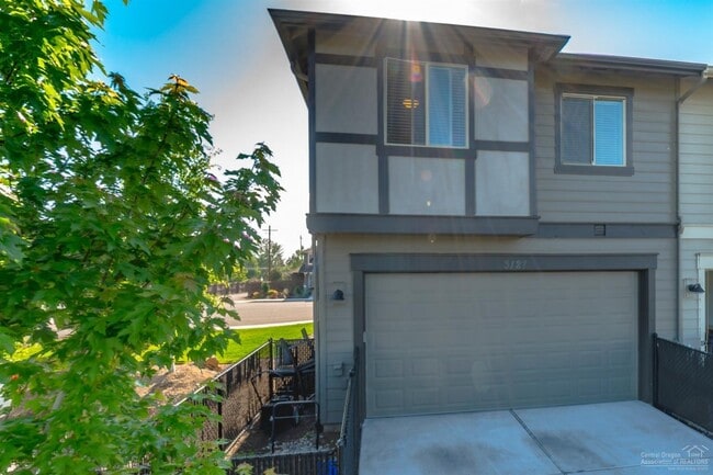 Photo - 3127 SW 28th St