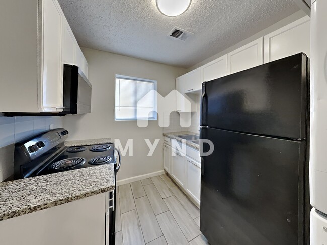 Photo - 379 Elm St NW Unit E Unit E