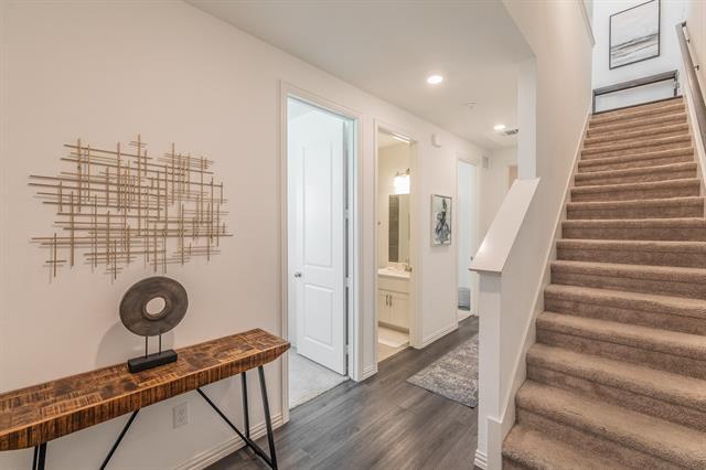 Photo - 7535 Millingston Rd