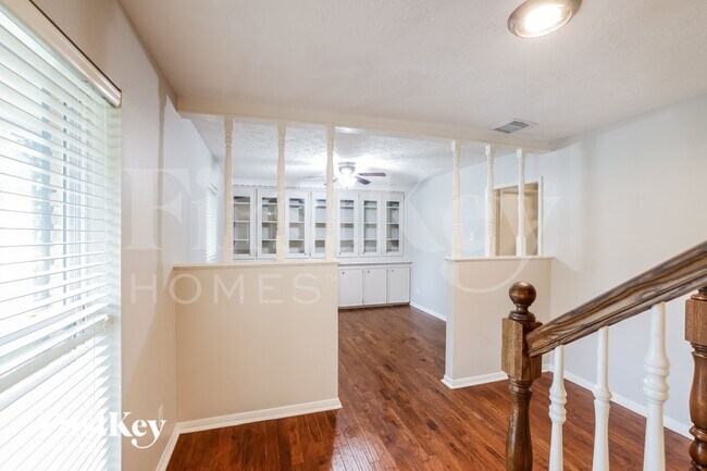 Photo - 25603 Pecan Valley Cir