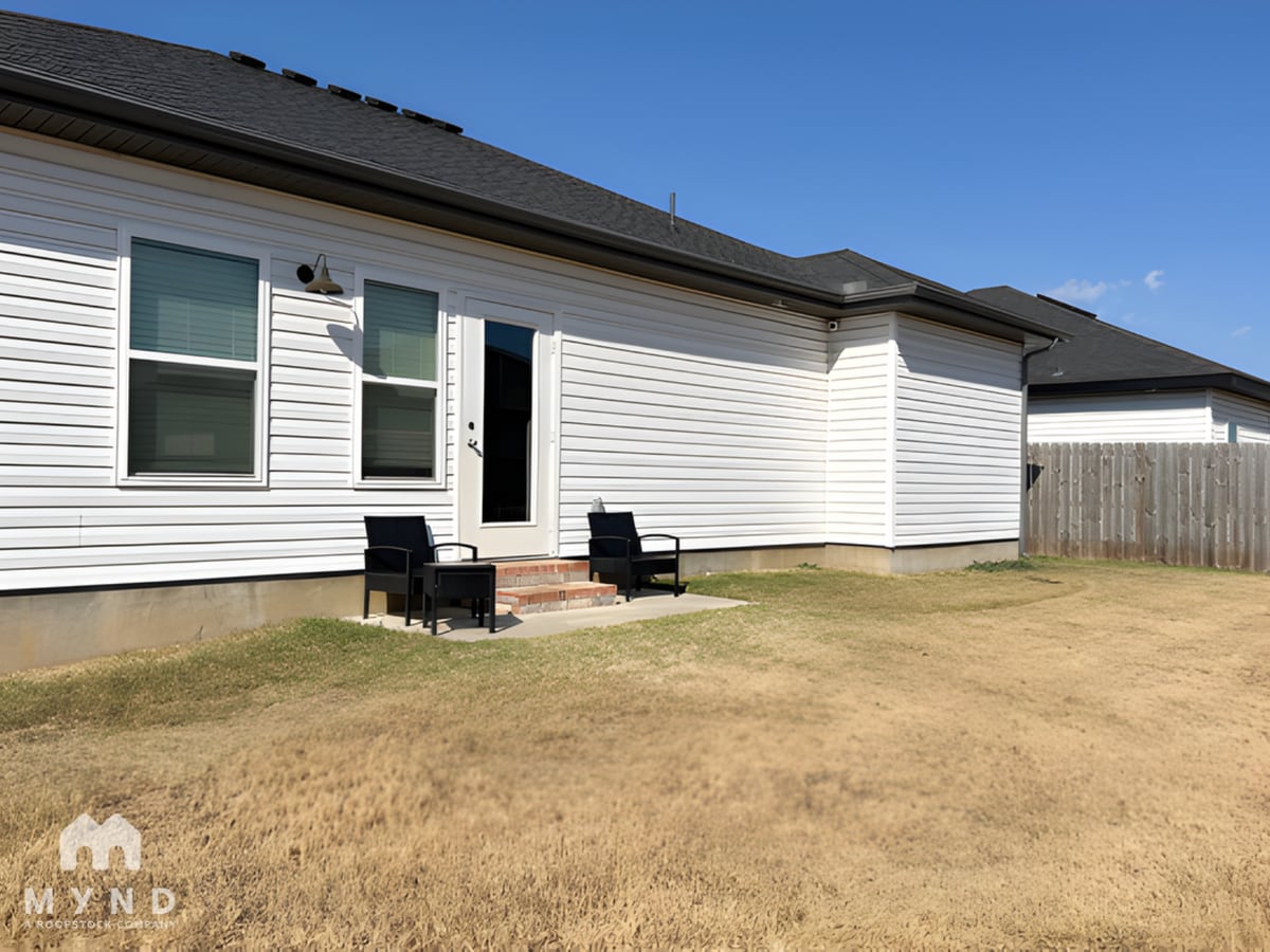 Photo - 1110 Riverside Dr