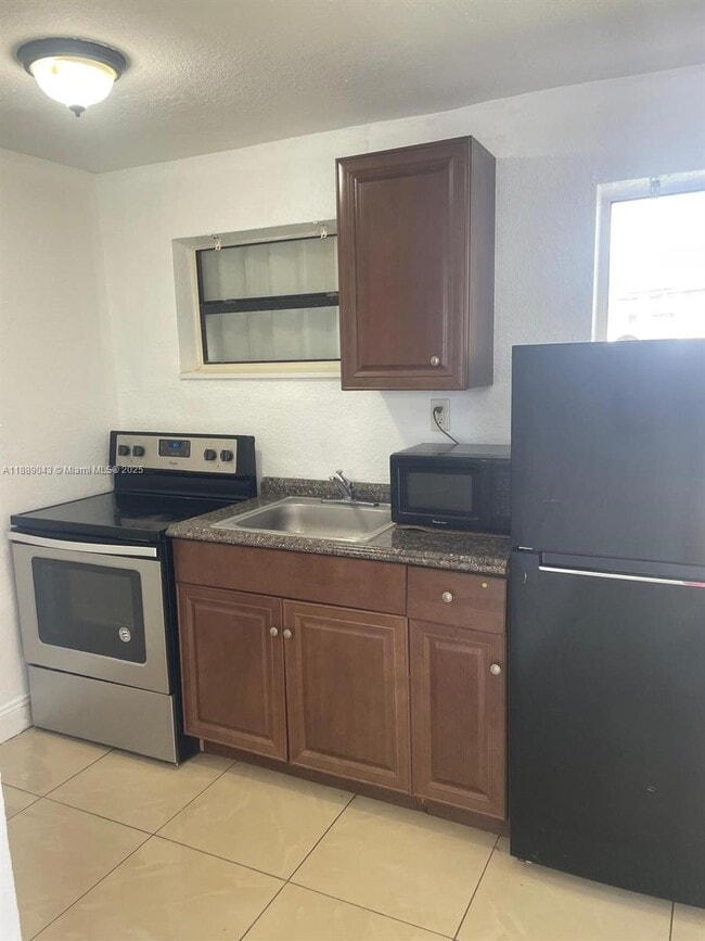 Photo - 540 SW 6th Terrace Unit 540