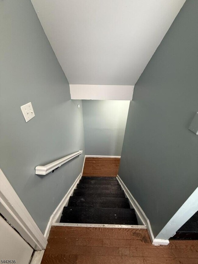 34 Auburn St Unit 2