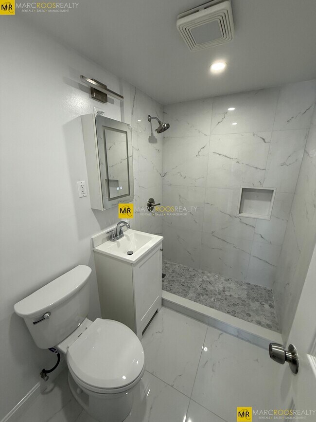 Photo - 466 Commonwealth Ave