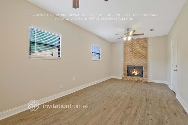 Photo - 6585 Larne Ave