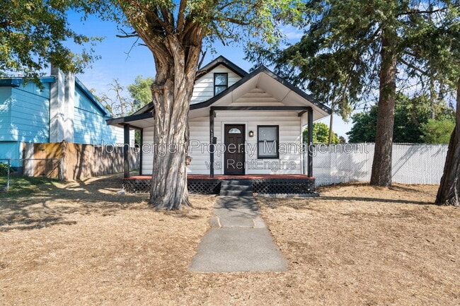 Photo - 1327 E Walton Ave