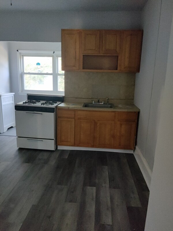 6014 Irving St Condo Condo for Rent in Philadelphia, PA