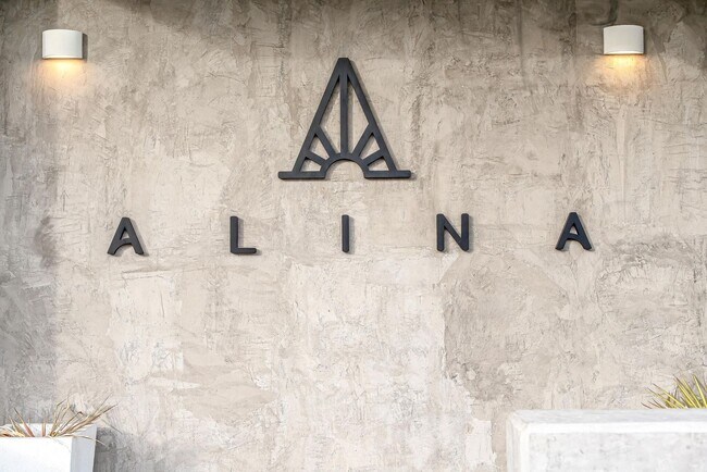 Photo - Stunning one bedroom unit in The Wedgewood section of town. Unidad 308