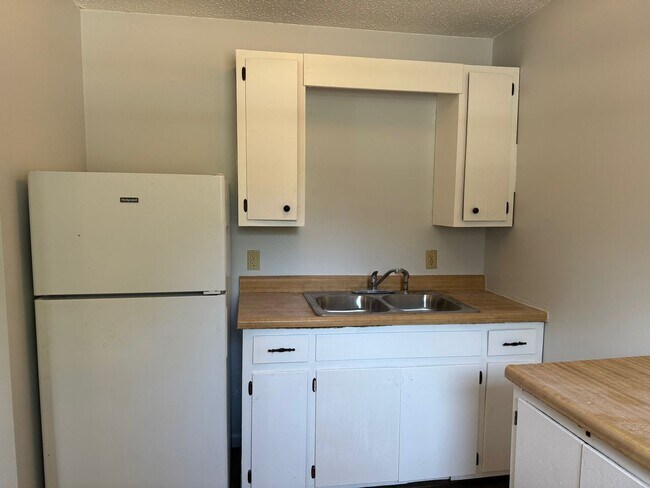 Photo - 1600 N Lane UNIT E Unit 1600 N Lane  E