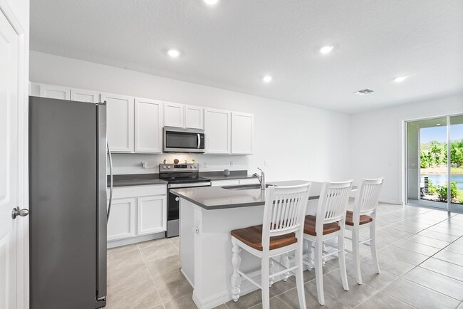 11236 Crescent Deer Dr