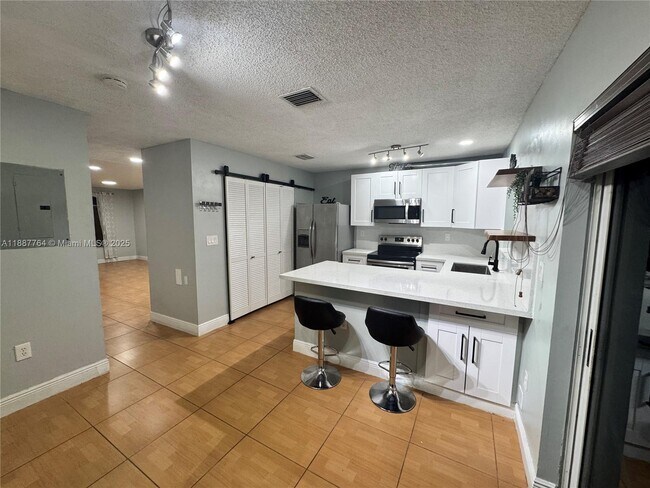 Photo - 7005 NW 173rd Dr