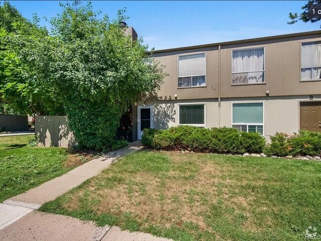 Building Photo - Charming 1-Bedroom Apartment in Denver – P...