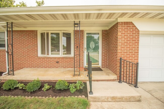 Photo - Cute 3 BR Ranch in Romney - 10 Minute Drive to Lafayette!