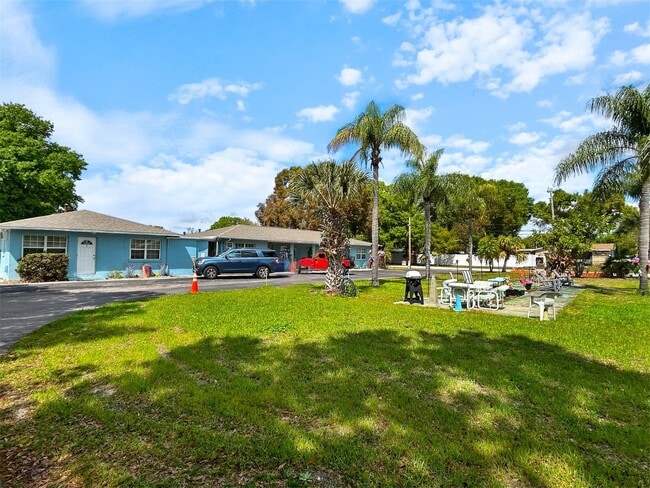 Photo - 10464 106th Ave N Unidad 8