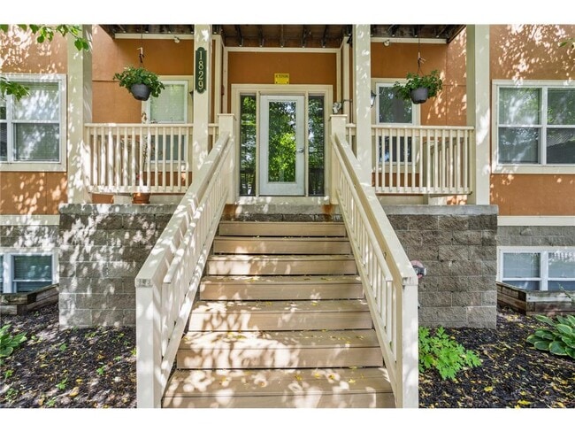 Building Photo - 1829 Park Ave Unit 7x