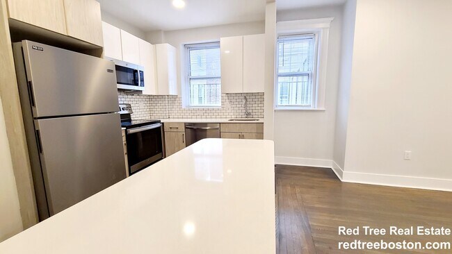 Photo - 108 Jersey St Unit 8