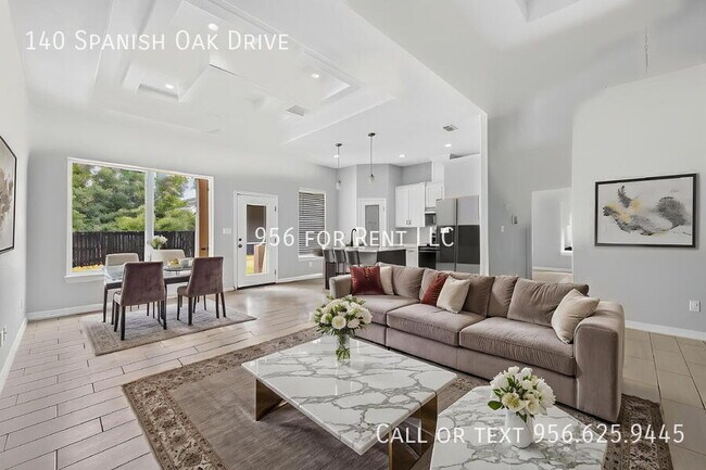 Photo - 140 Spanish Oak Dr