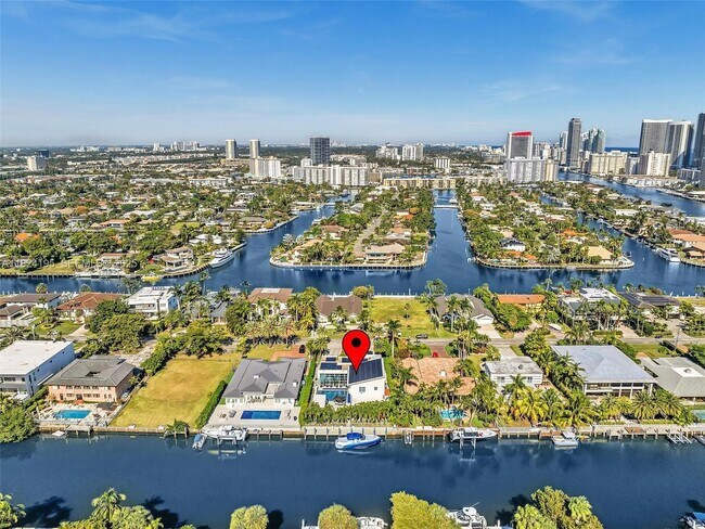 Photo - 307 Holiday Dr