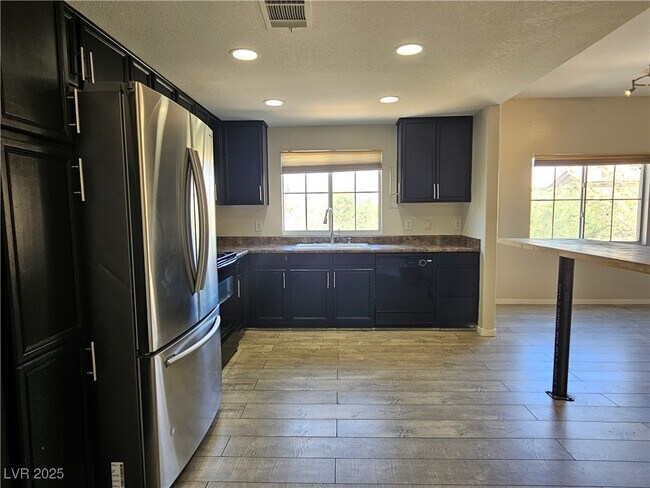 Photo - 6160 Rumrill St Unidad 206 Rental