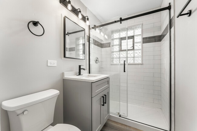 Photo - 740 E North Broadway St Unit C