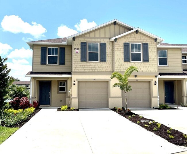 Building Photo - Charming 3-Bedroom Home with Lake Views in...