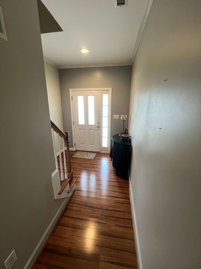 Photo - 3 Bed 2.5 Bath Townhome In Governors' Village