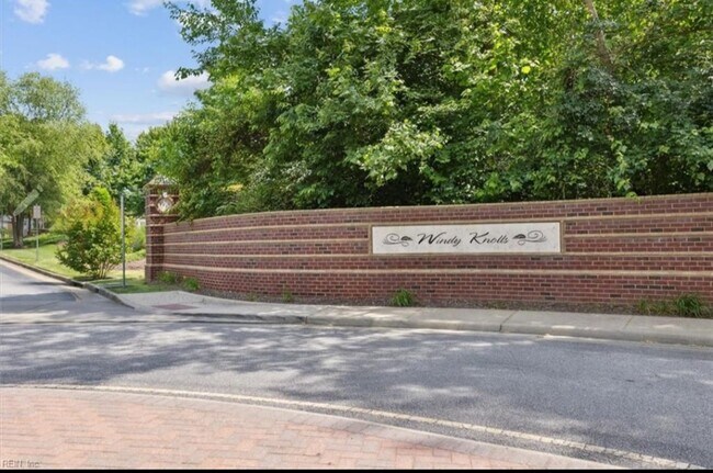 Photo - 708 Windy Way