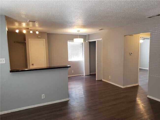 Photo - 2304 Cedrick Cove