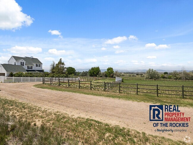 Building Photo - Recently Remodeled Large Home on 9.25 Acre...
