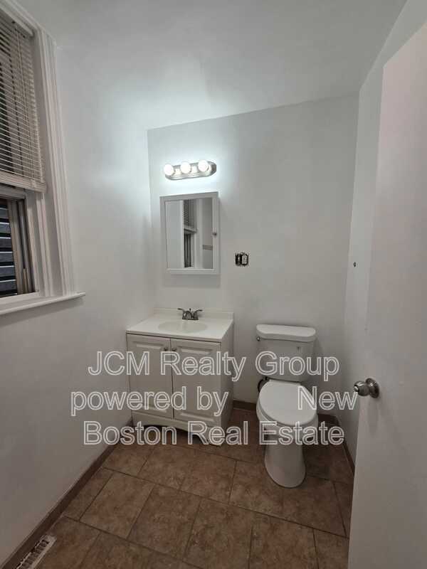 Photo - 128 Shawmut St Unit 2
