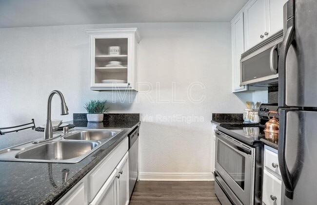 Building Photo - 4860 Rolando Ct Unit 44