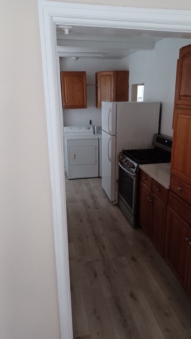 Photo - 4567 Marlborough Dr