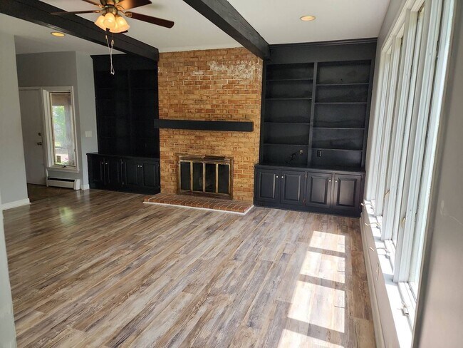 Photo - Incredible 5 Bedroom Home with Detached Garage in West Point!