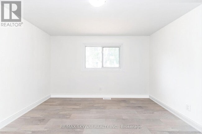 Photo - 457 Woodward Ave
