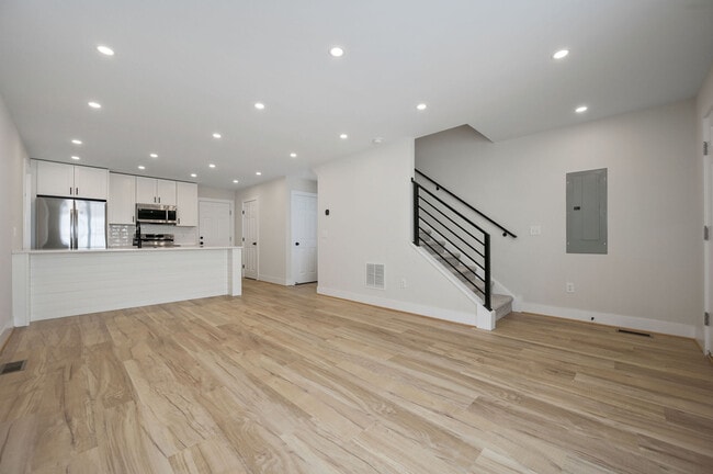 120 Lincoln St