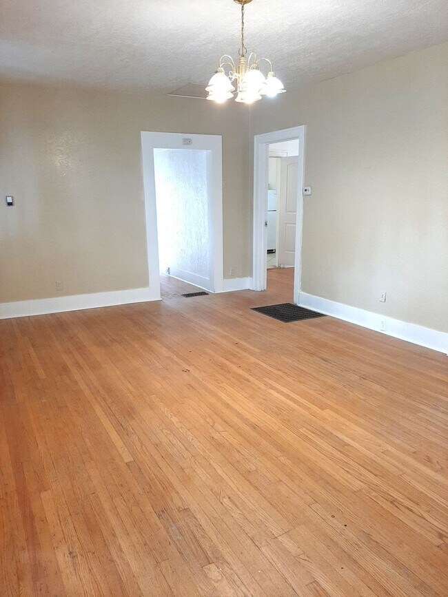 Photo - (2017 8th Ave)