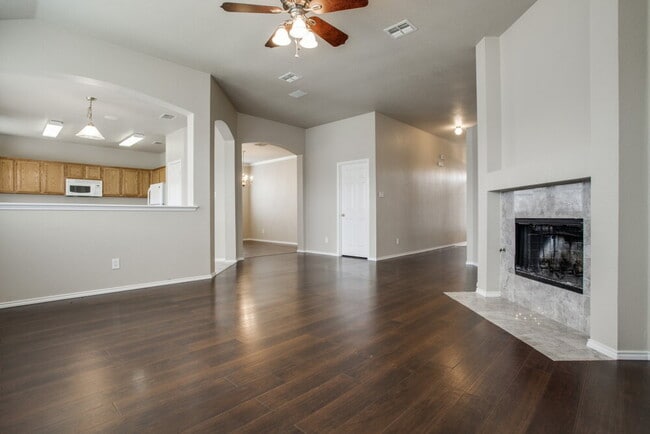 Photo - 2713 Meadowview Dr