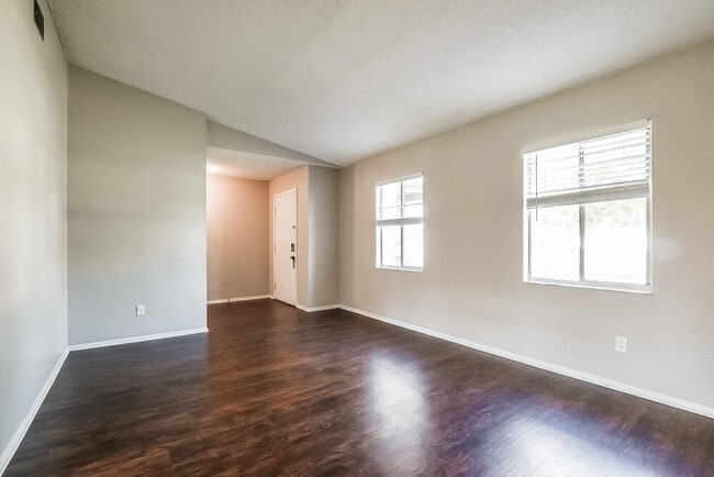 Photo - 1891 Aster Dr