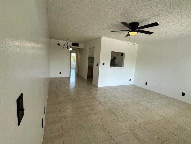 Photo - 555 Purdy Ln Unit 306